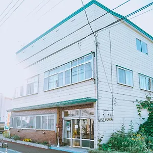 ゲストハウス＆カフェバー　エストアール ゲストハウス Shibetsu (Kamikawa, Hokkaido)